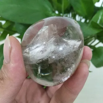 Natūralus kvarco kristalas palm akmenį su rainbow jogos praktikos plaything chakra gijimą, kristalai